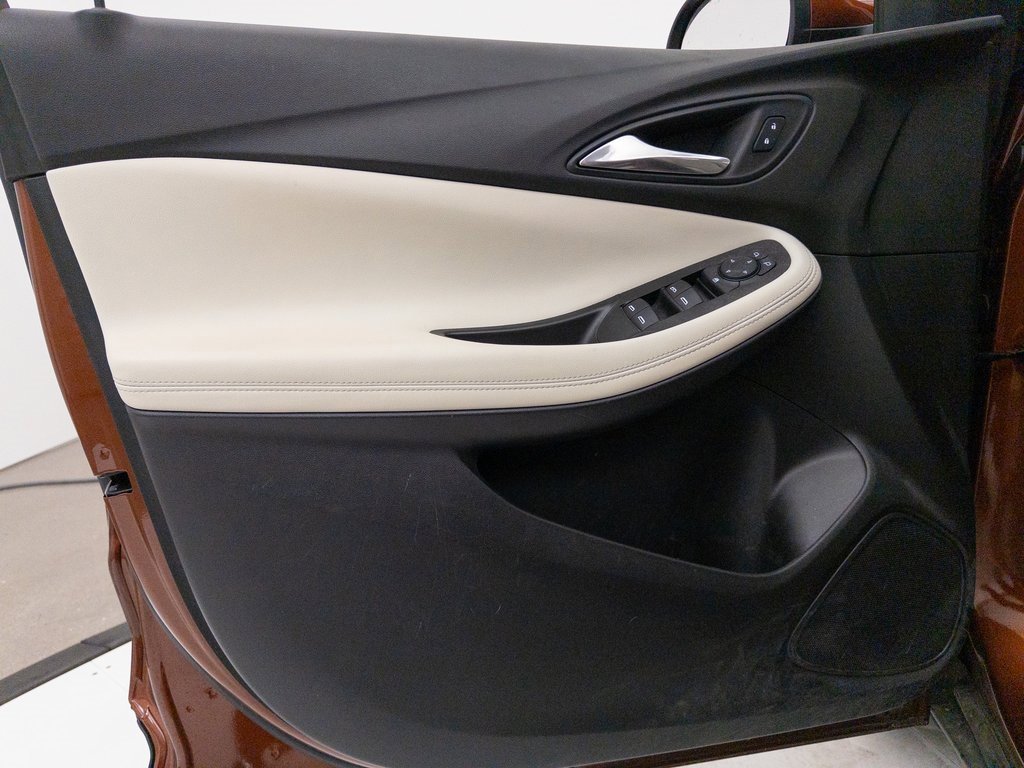 Used 2021 Buick Encore GX Preferred image 24