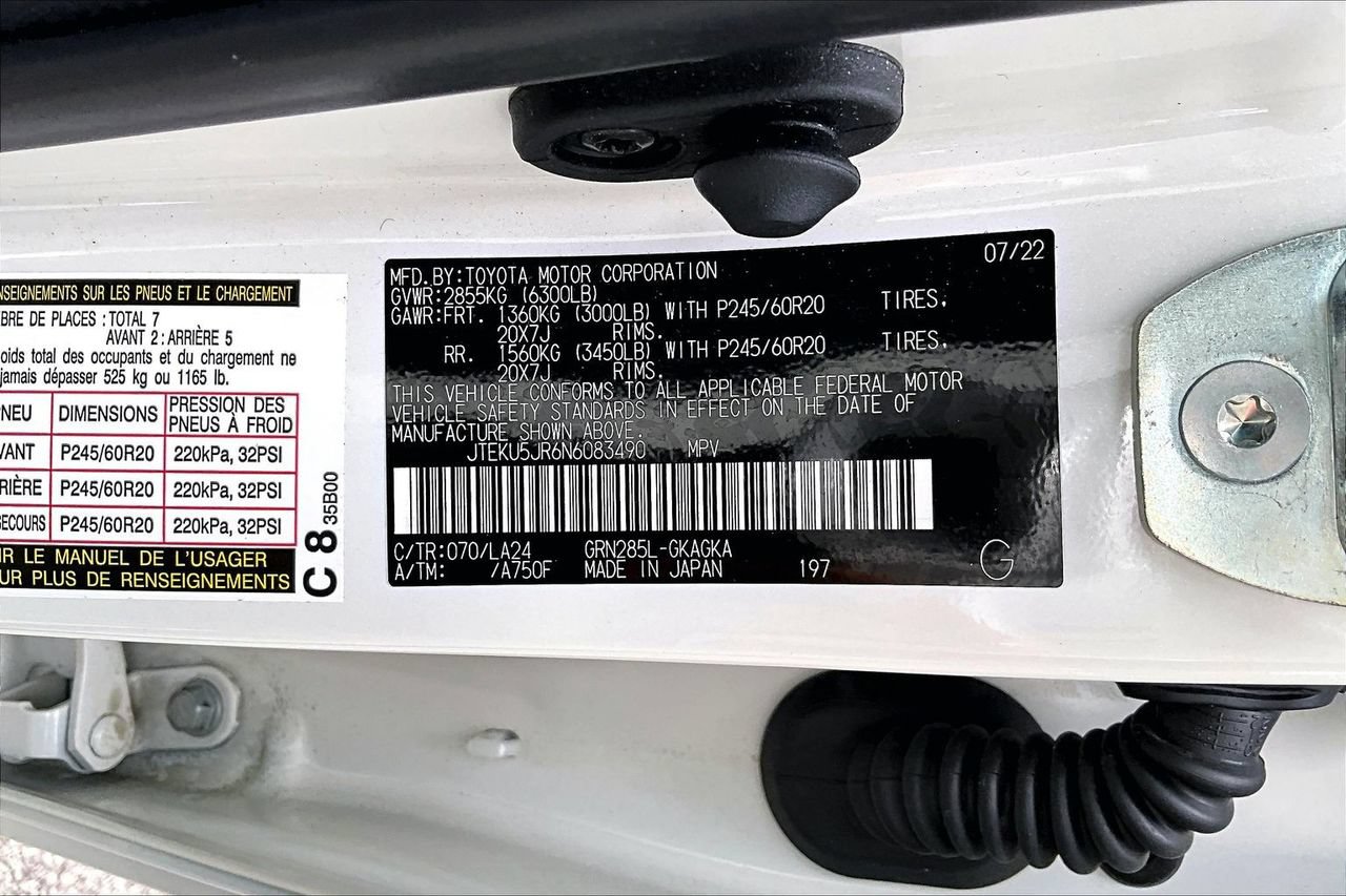 Used 2022 Toyota 4Runner Limited AWD/4WD image 16