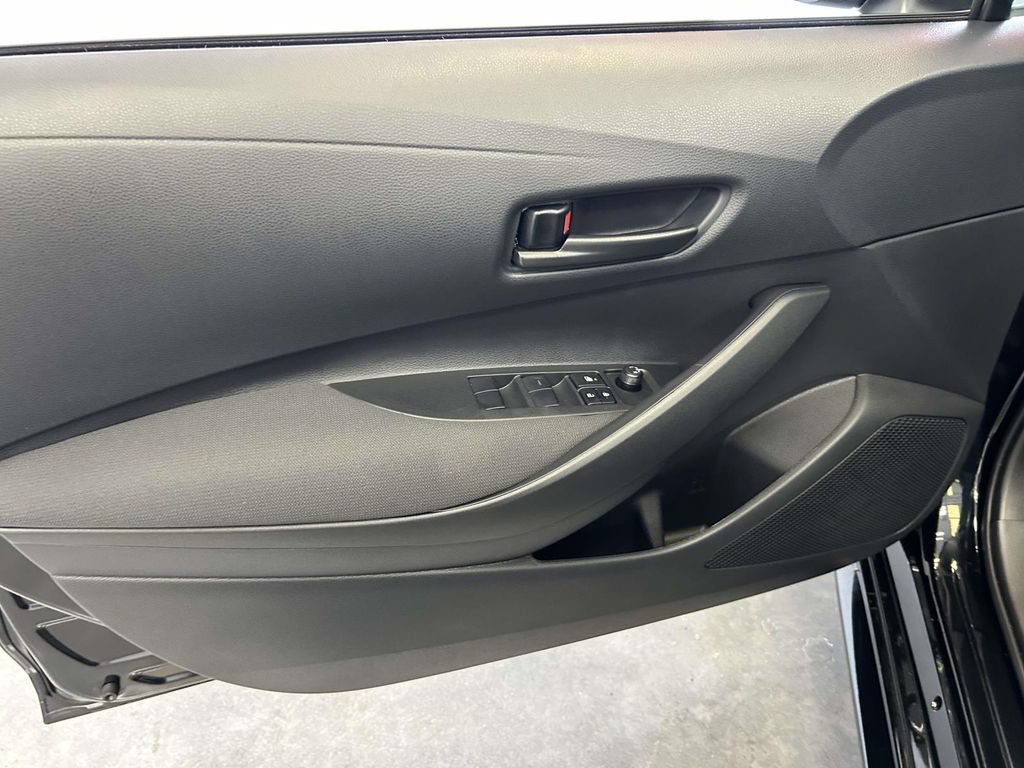 Used 2026 Toyota Corolla LE FWD image 15