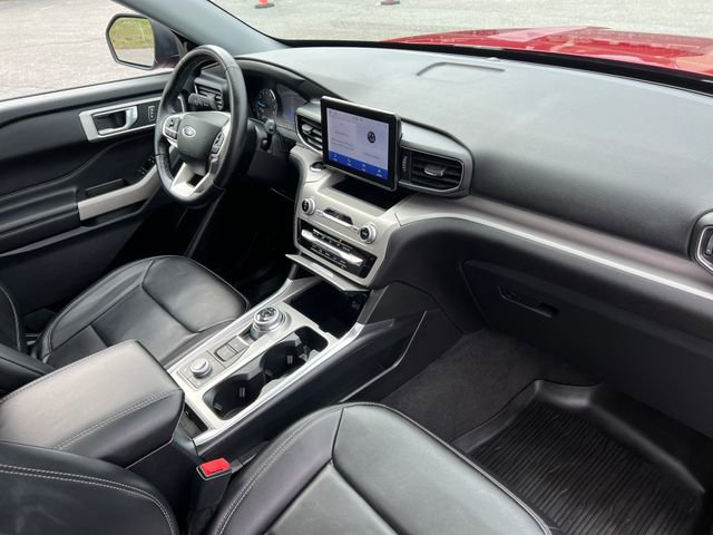 Used 2023 Ford Explorer XLT w/ Equipment Group 202A image 41