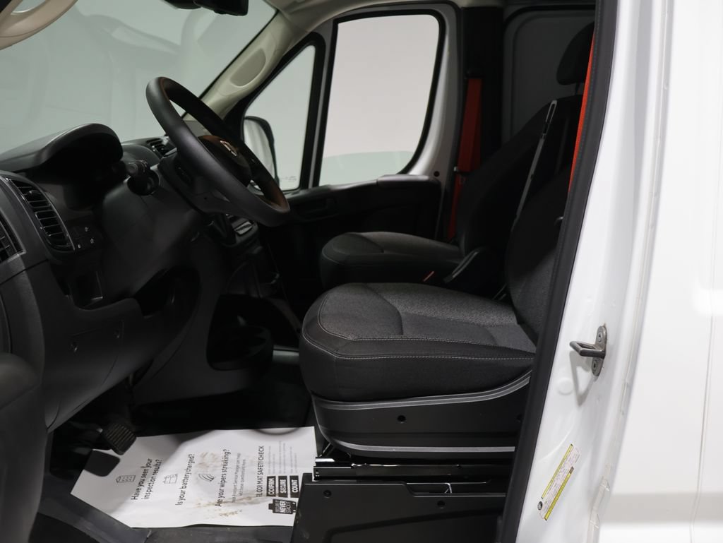 Used 2025 RAM ProMaster 2500 w/ Premium Convenience Group FWD image 11