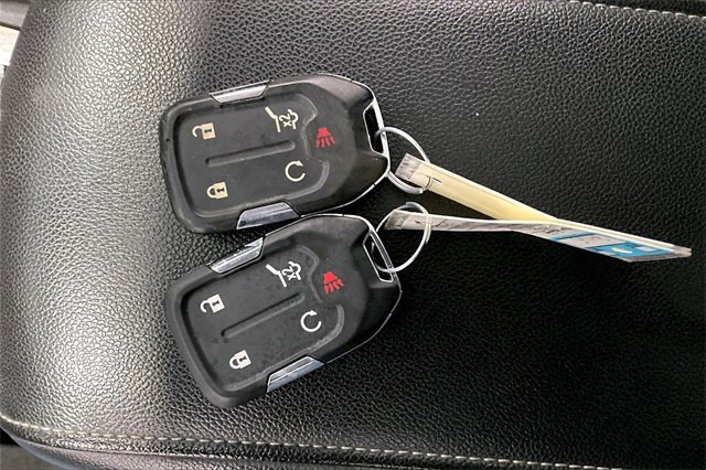 Used 2023 GMC Acadia SLE w/ LPO, Black Accent Package image 37