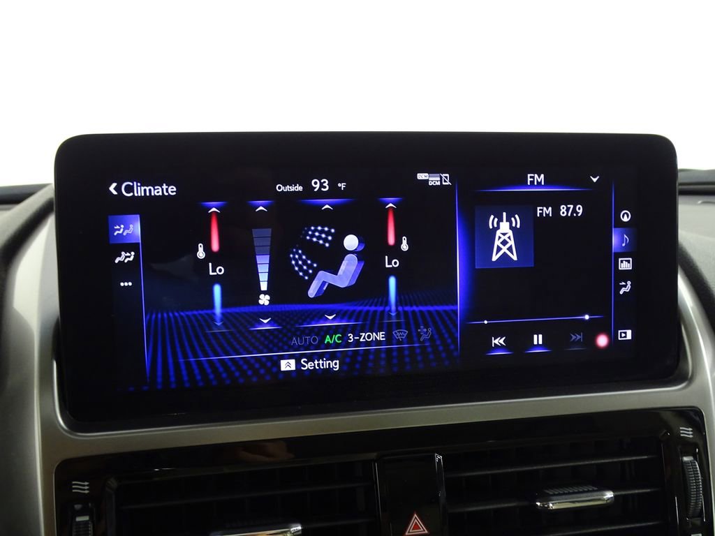 Used 2023 Lexus GX 460 Luxury w/ Sport Design Package image 32