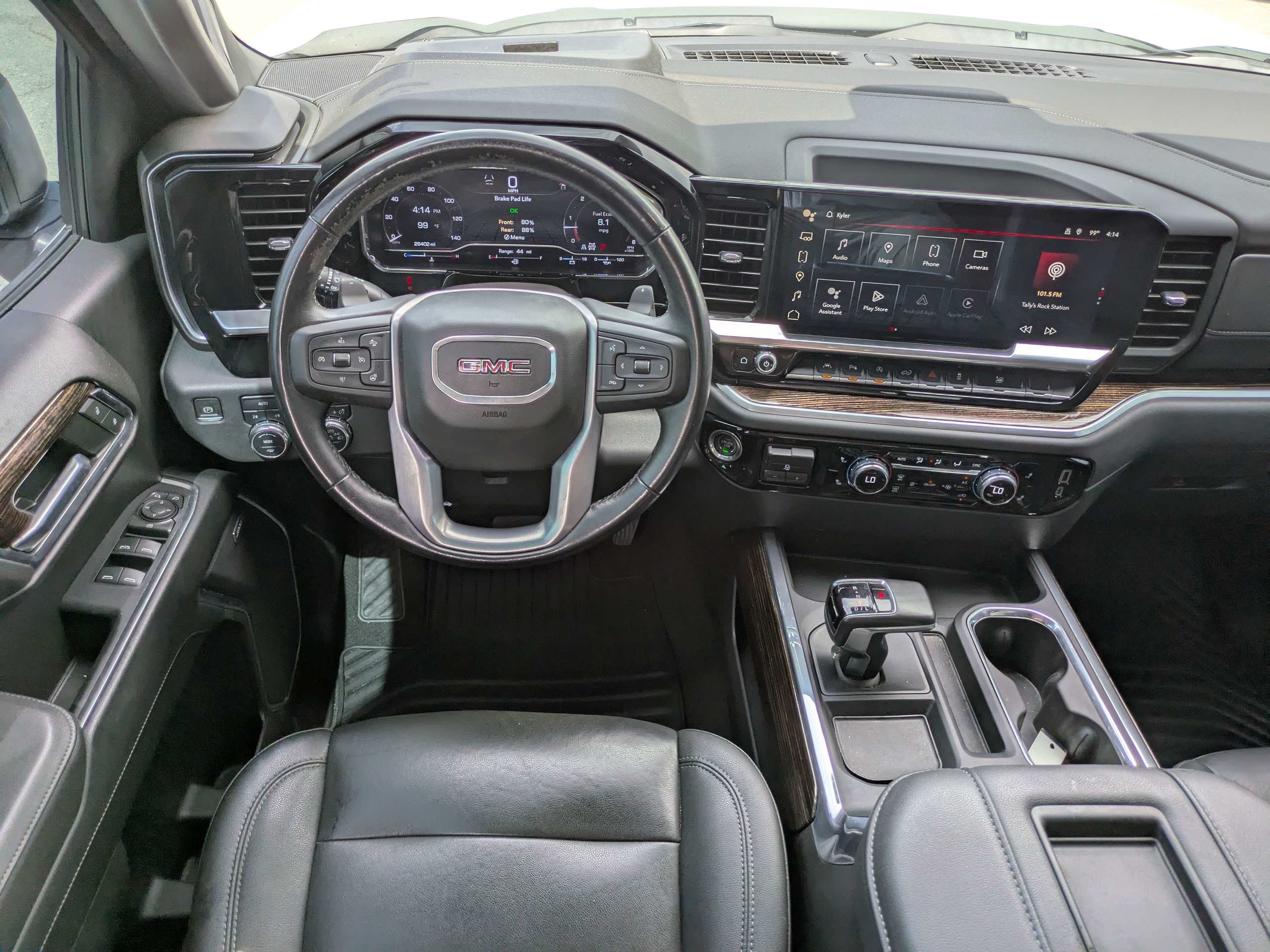 Used 2022 GMC Sierra 1500 Elevation w/ Elevation Premium Package AWD/4WD image 16