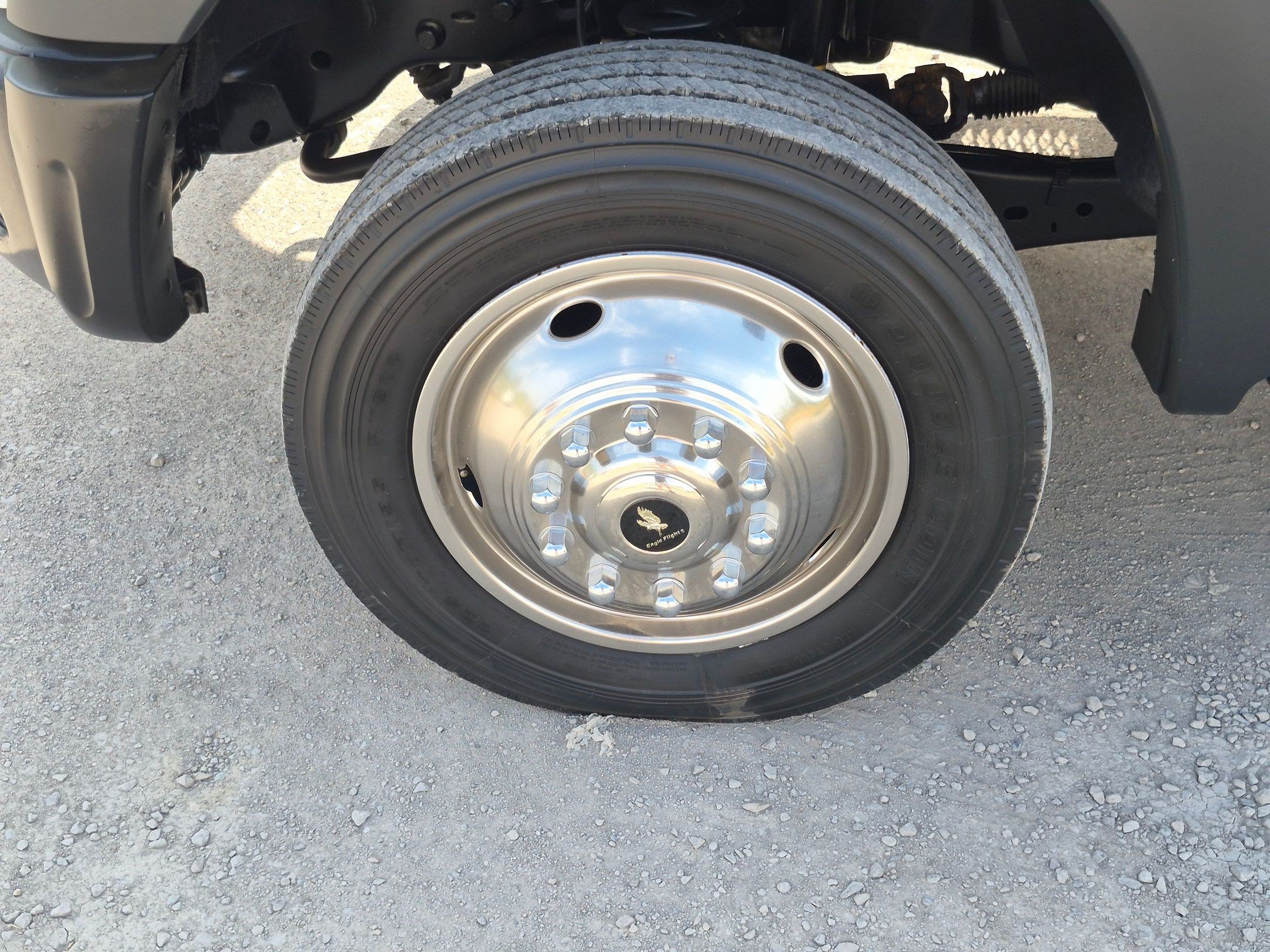 Used 2016 Ford F550 4x4 Regular Cab Super Duty image 11