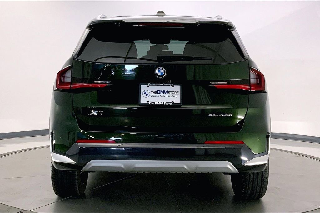 Certified 2025 BMW X1 xDrive28i AWD/4WD image 3