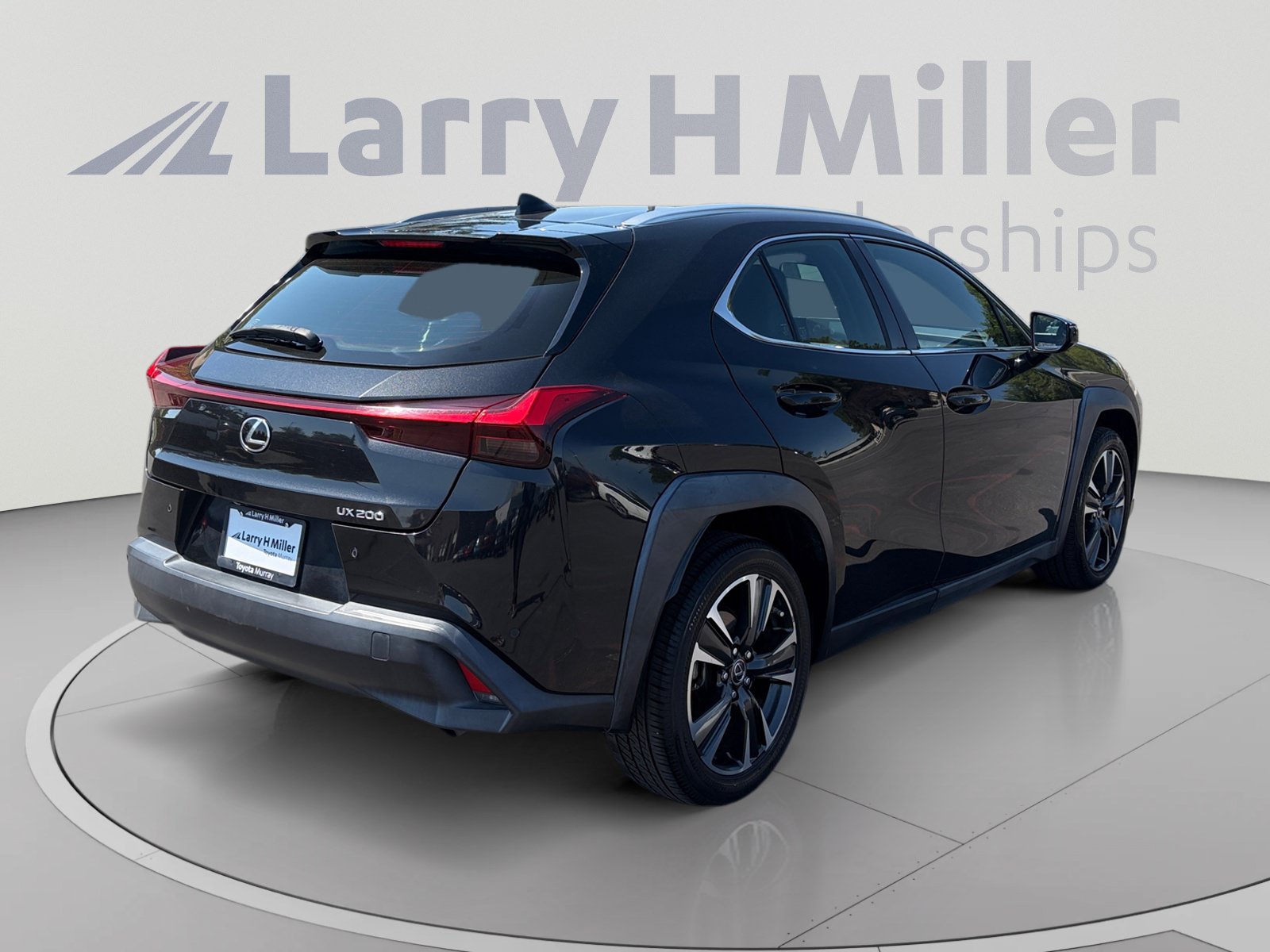 Used 2021 Lexus UX 200 FWD image 5