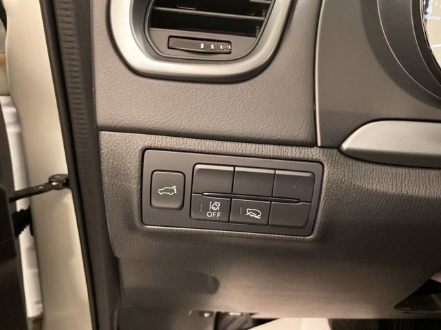 Used 2023 MAZDA CX-9 Touring image 18