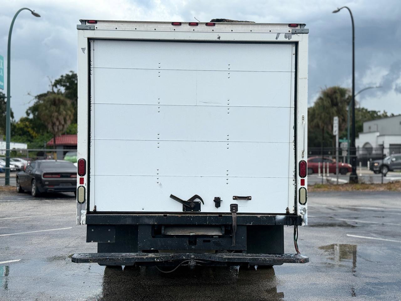 Used 2015 Ford E-350 and Econoline 350 Super Duty image 4