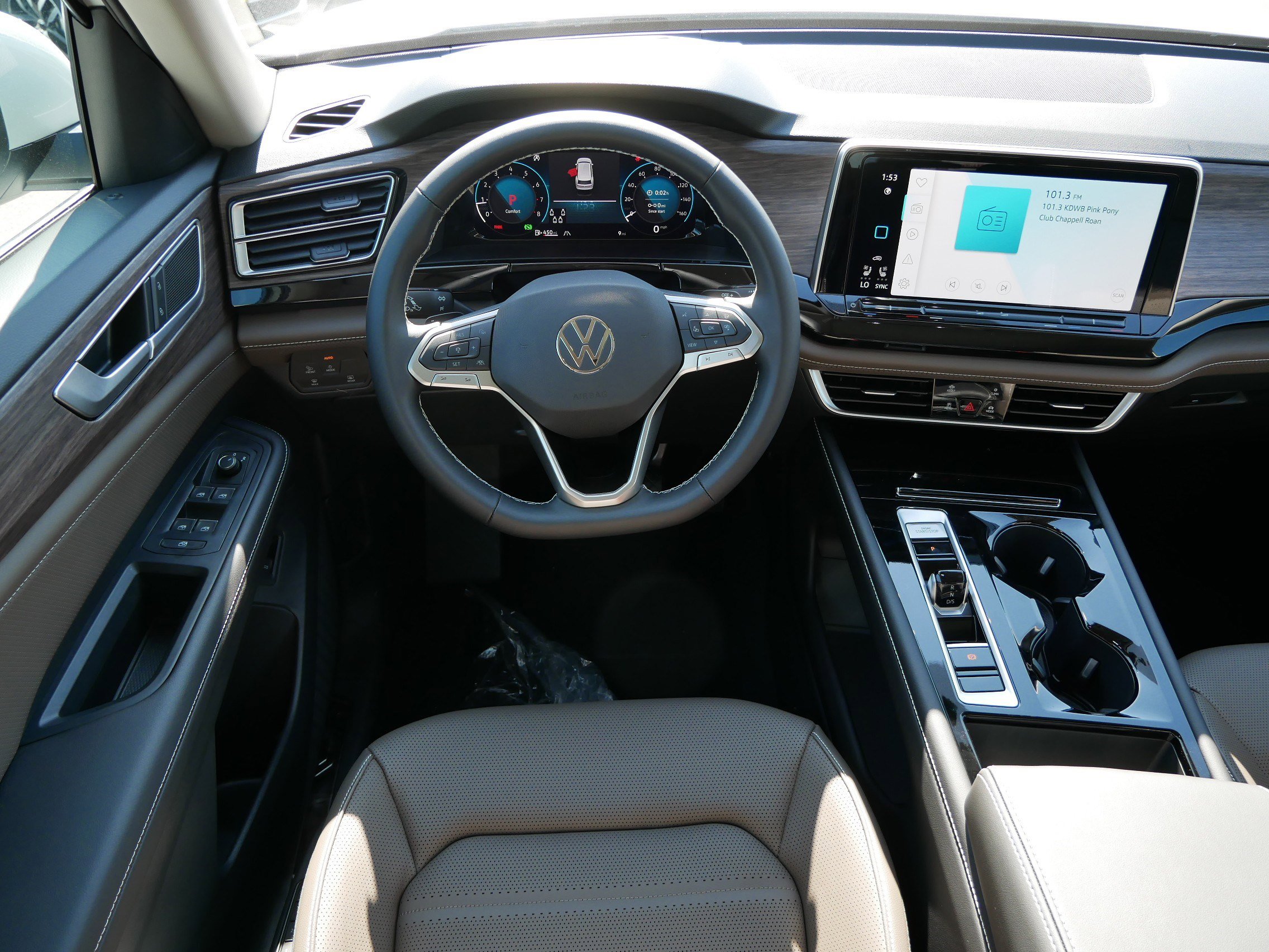 New 2026 Volkswagen Atlas SEL image 7