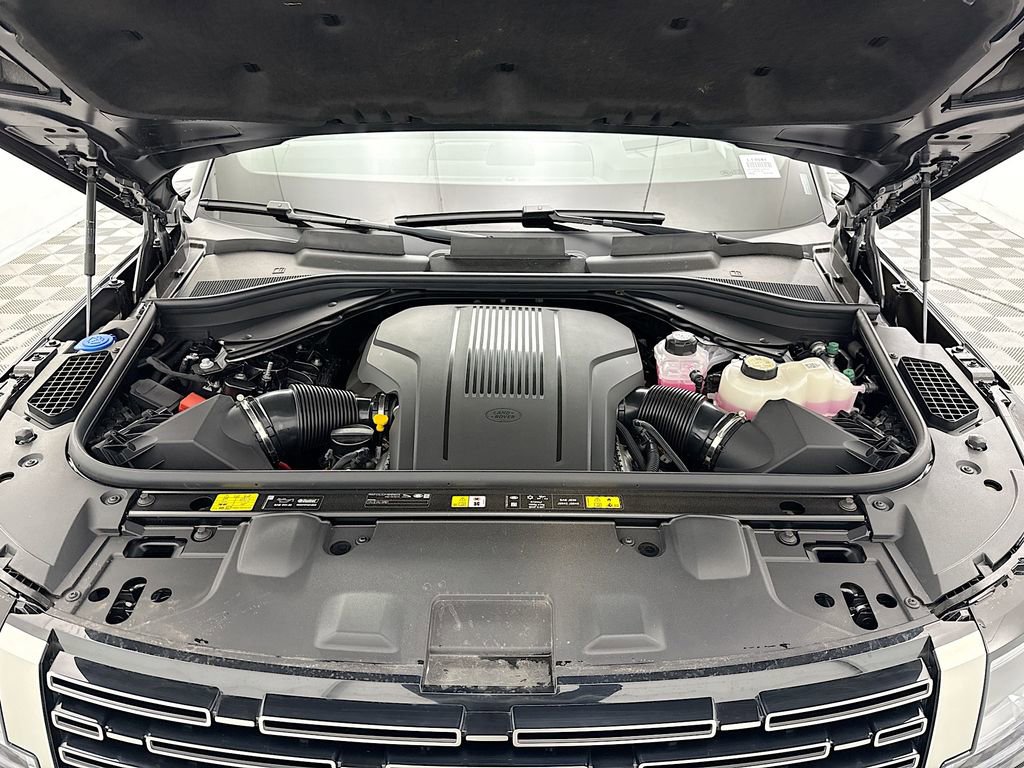 New 2026 Land Rover Range Rover SE image 29
