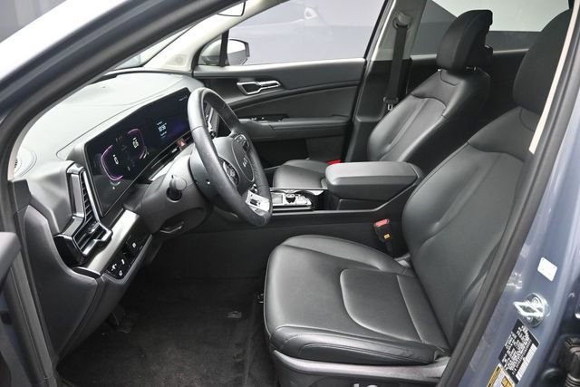 Used 2025 Kia Sportage EX w/ Premium Package FWD image 18