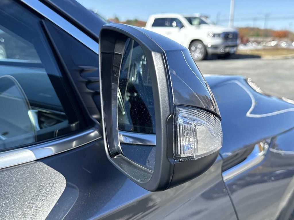 Certified 2024 INFINITI QX50 Luxe image 27