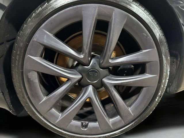 Used 2021 Tesla Model S Plaid image 30