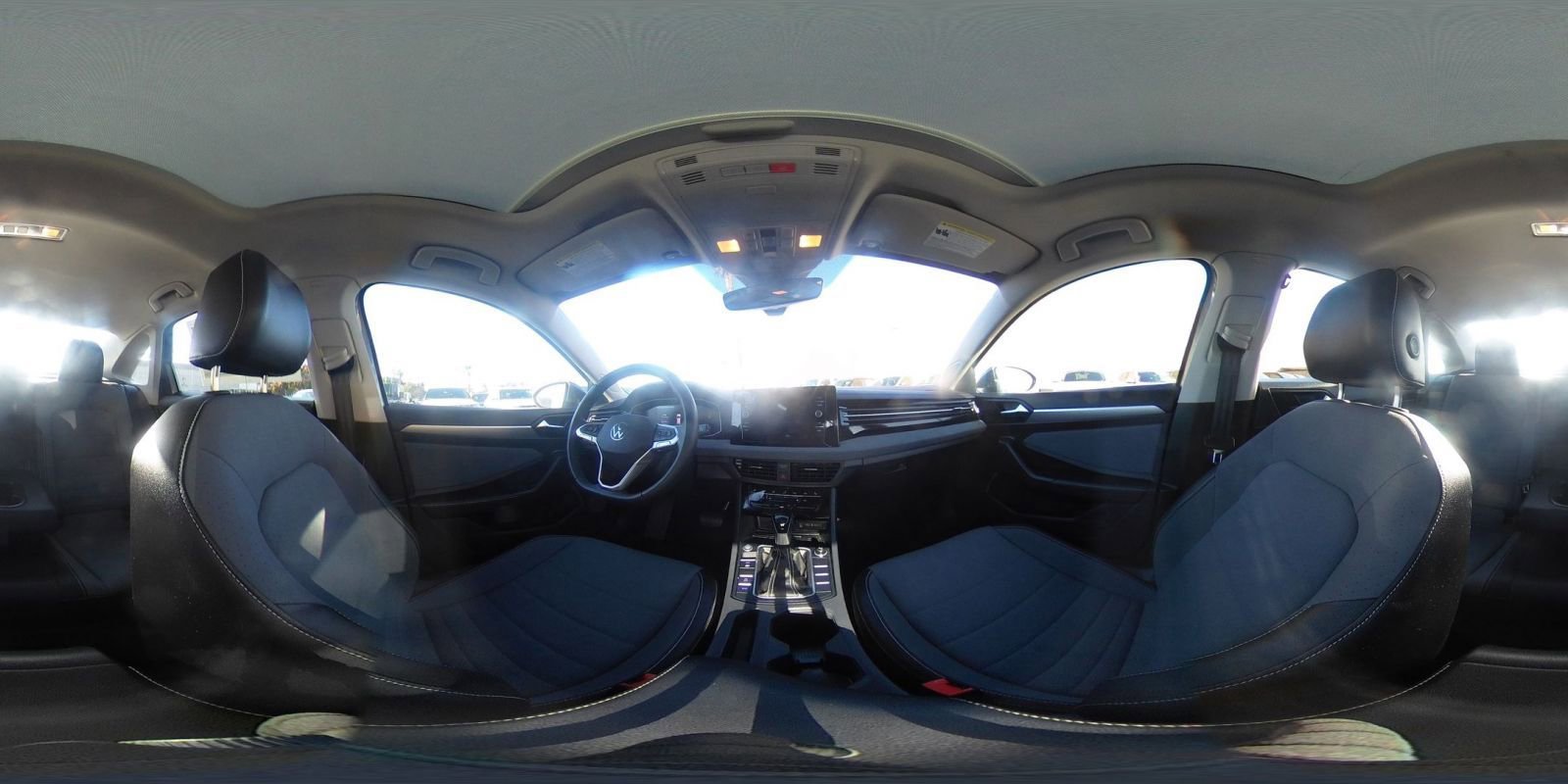 Used 2025 Volkswagen Jetta SE image 44