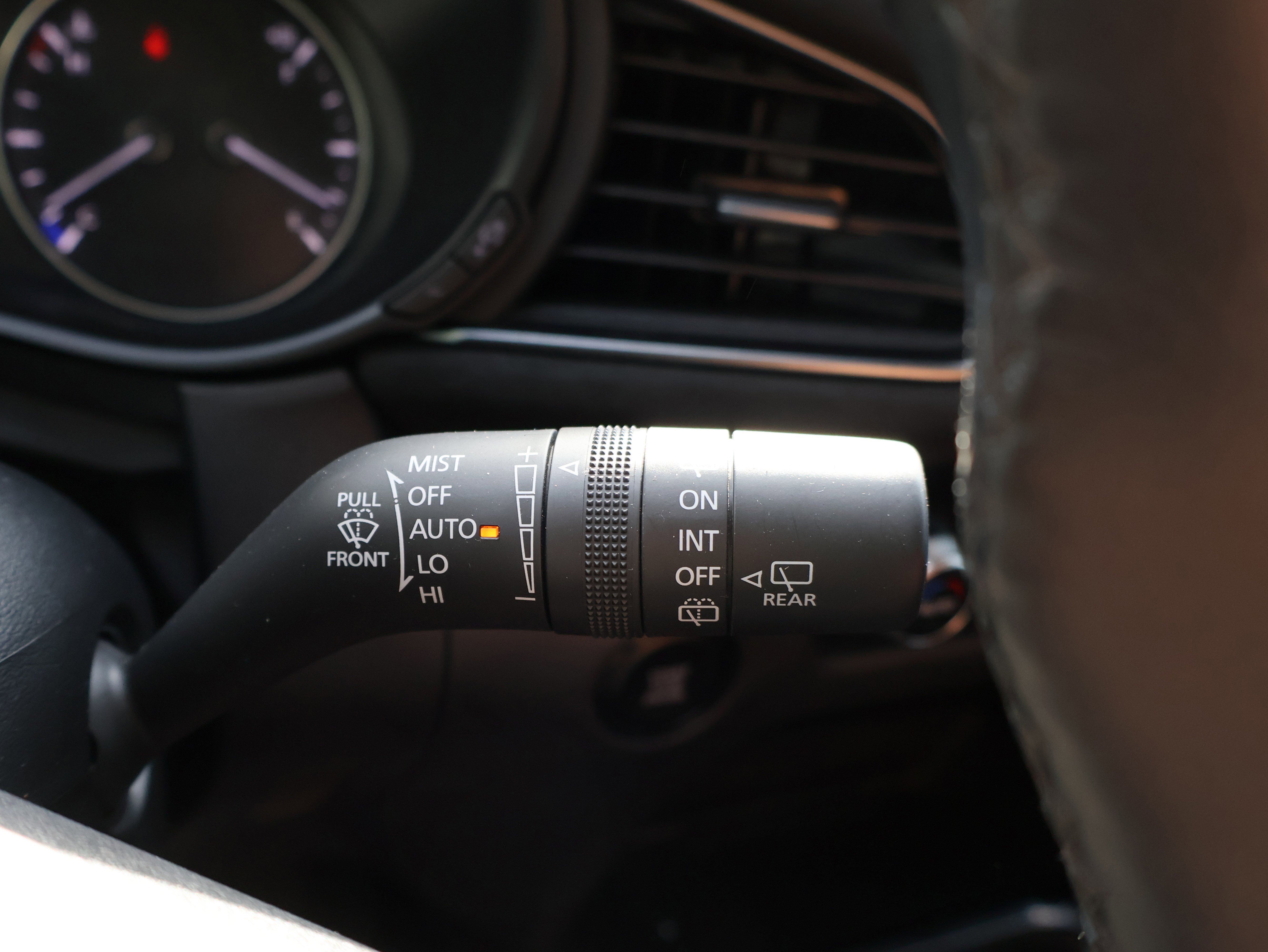 Used 2024 MAZDA CX-30 Carbon image 39