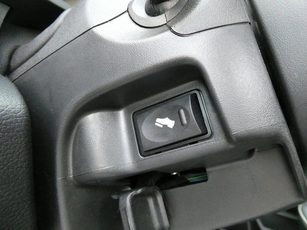 Used 2024 RAM 3500 Laramie w/ Towing Technology Group image 27