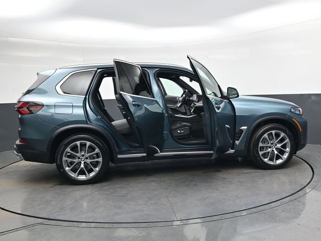 New 2026 BMW X5 sDrive40i w/ Premium Package image 34