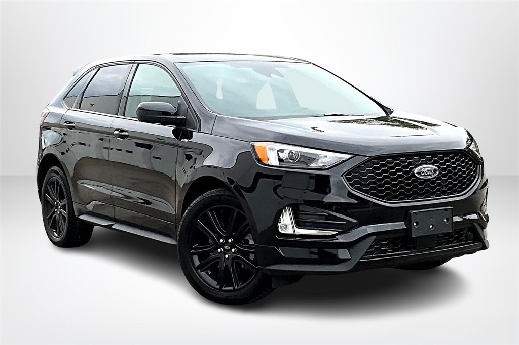 Used 2023 Ford Edge ST-Line image 3