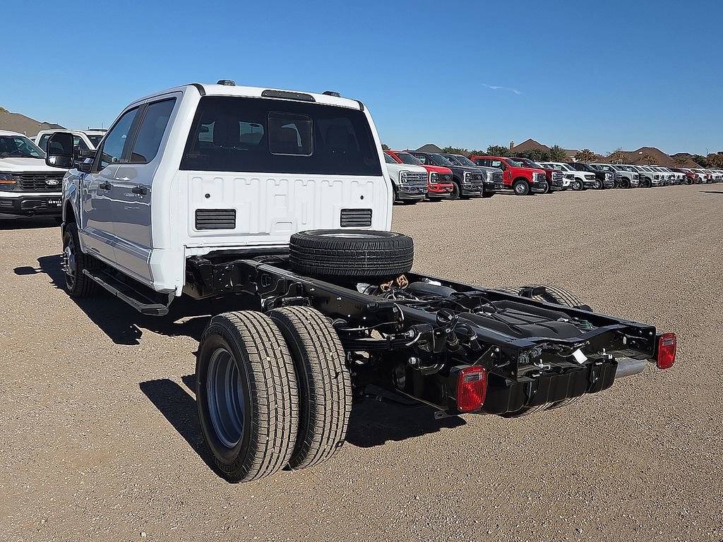 New 2026 Ford F350 XL w/ XL Chrome Package image 3