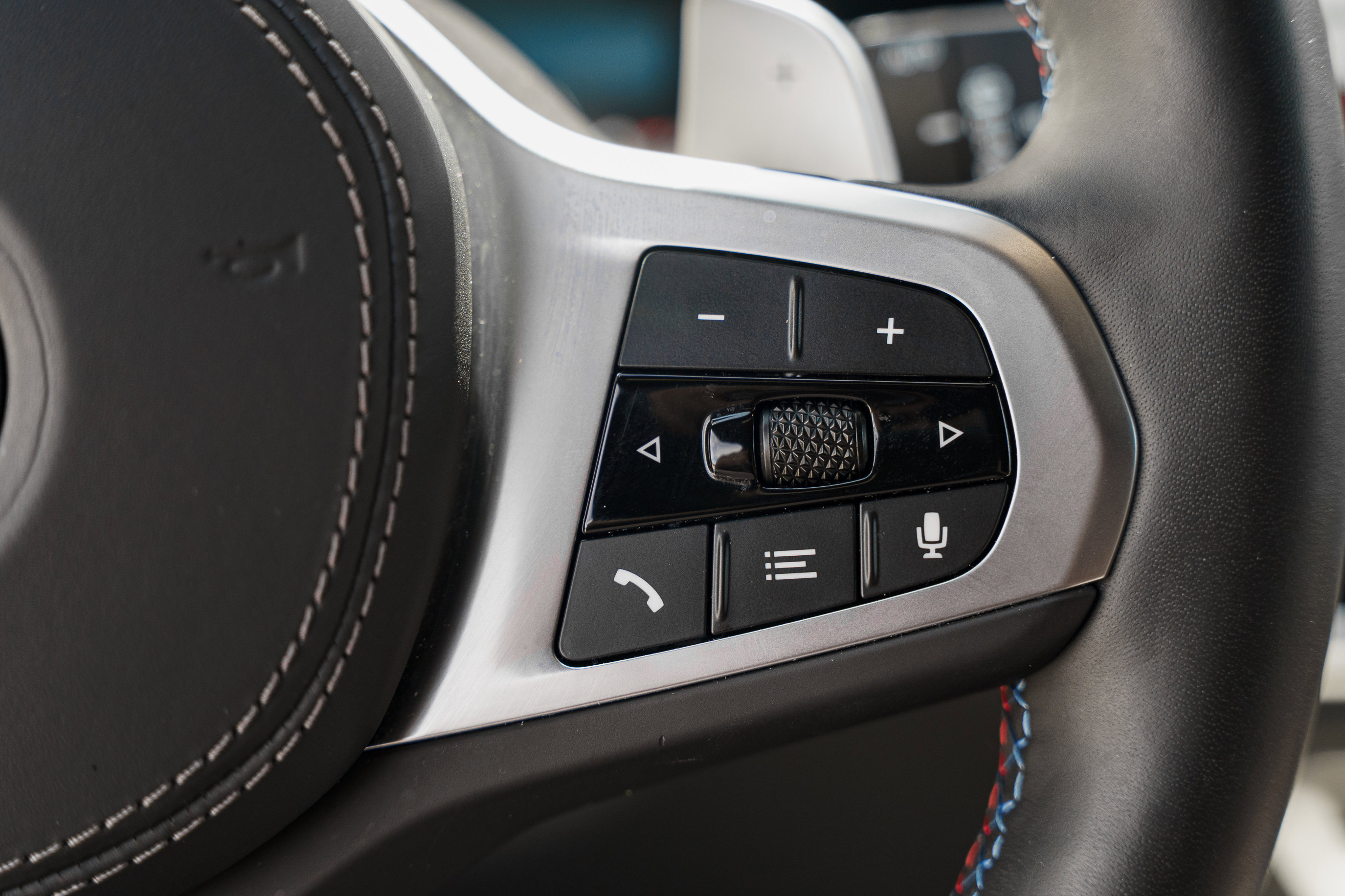 Used 2026 BMW X5 M60i image 18