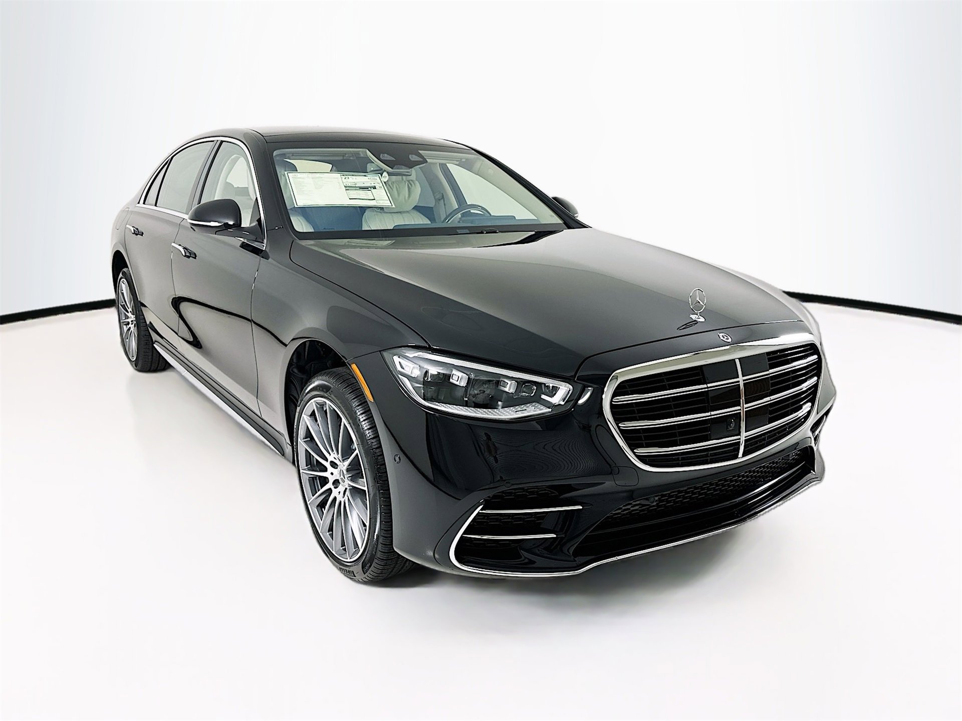 New 2026 Mercedes-Benz S 500 4MATIC image 1