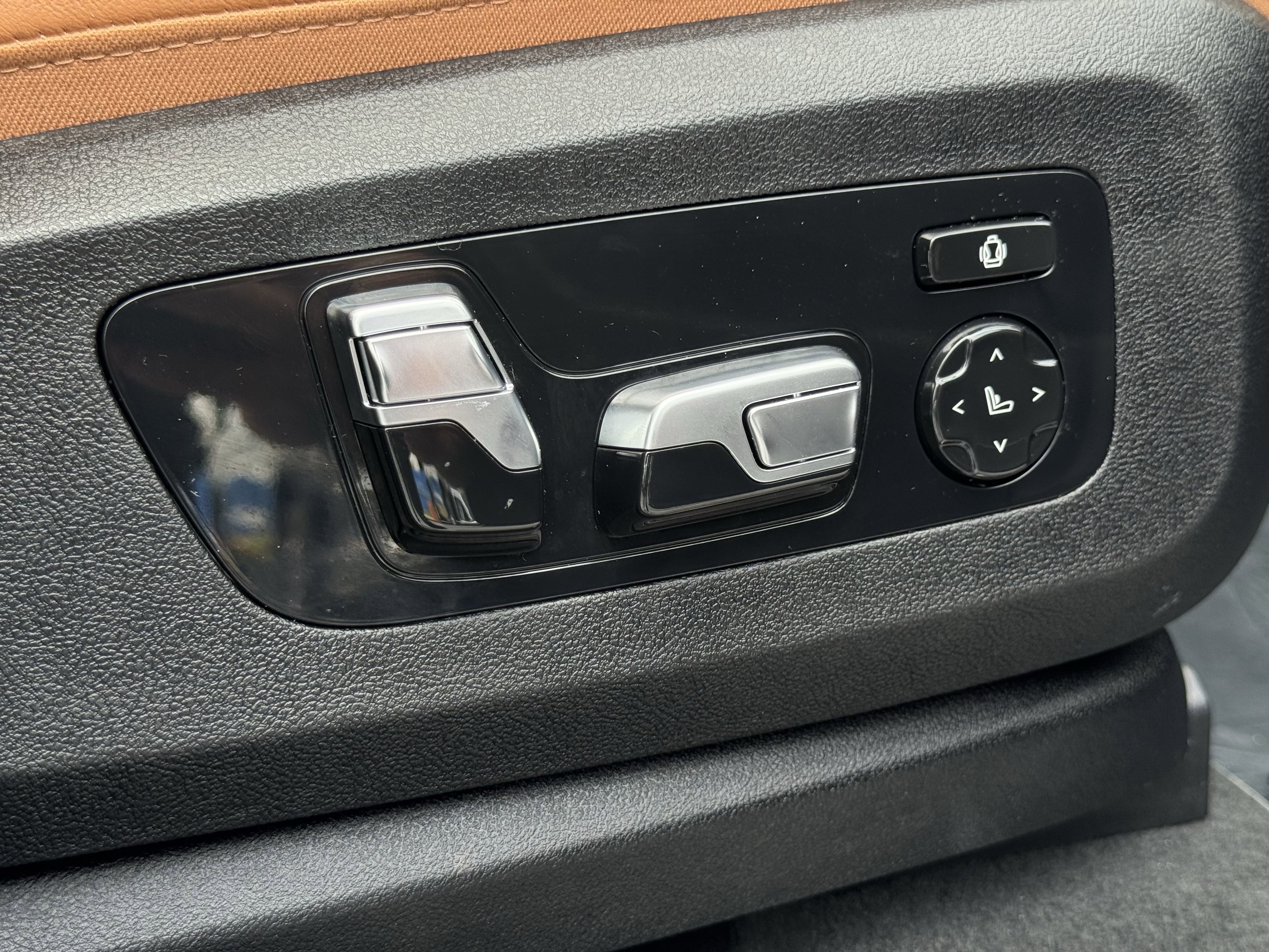 Used 2026 BMW X5 M60i image 43