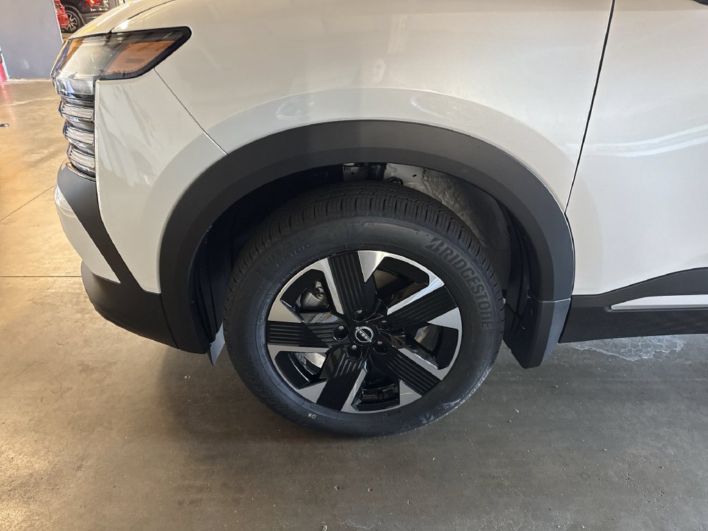 New 2027 Nissan Kicks SV AWD/4WD image 17