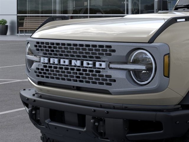 New 2025 Ford Bronco Badlands w/ Sasquatch Package AWD/4WD image 19