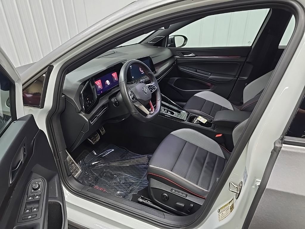Used 2024 Volkswagen GTI SE image 30