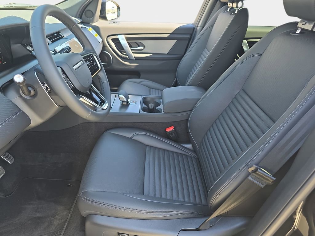 New 2026 Land Rover Discovery Sport Landmark image 15