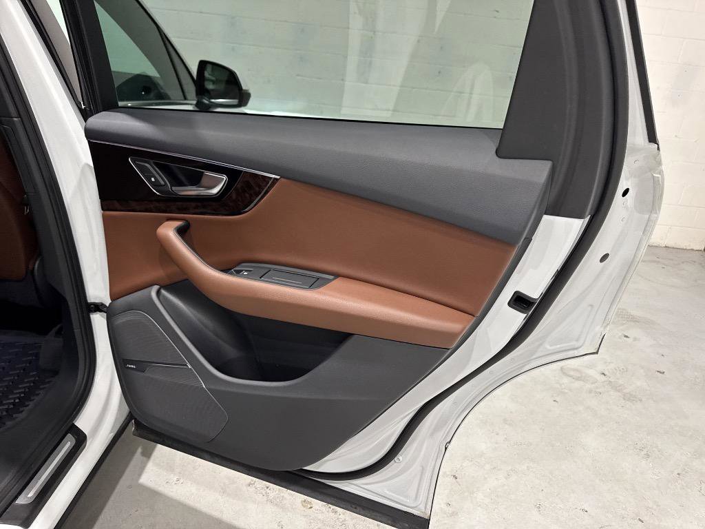 Used 2018 Audi Q7 3.0T Premium Plus w/ Premium Plus Package image 77