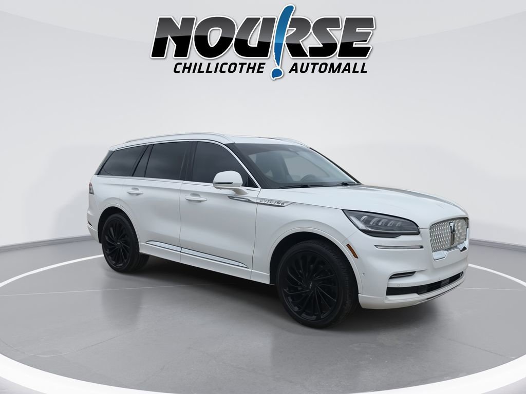 Used 2022 Lincoln Aviator Reserve w/ Equipment Group 201A AWD/4WD image 2