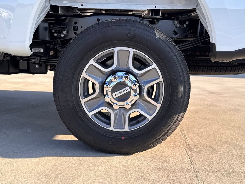 Used 2025 Ford F350 XLT AWD/4WD image 14