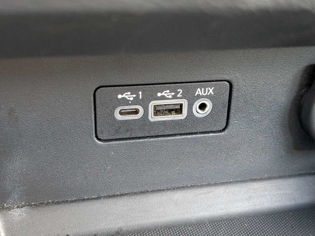 Used 2025 Nissan Altima 2.5 SV FWD image 23