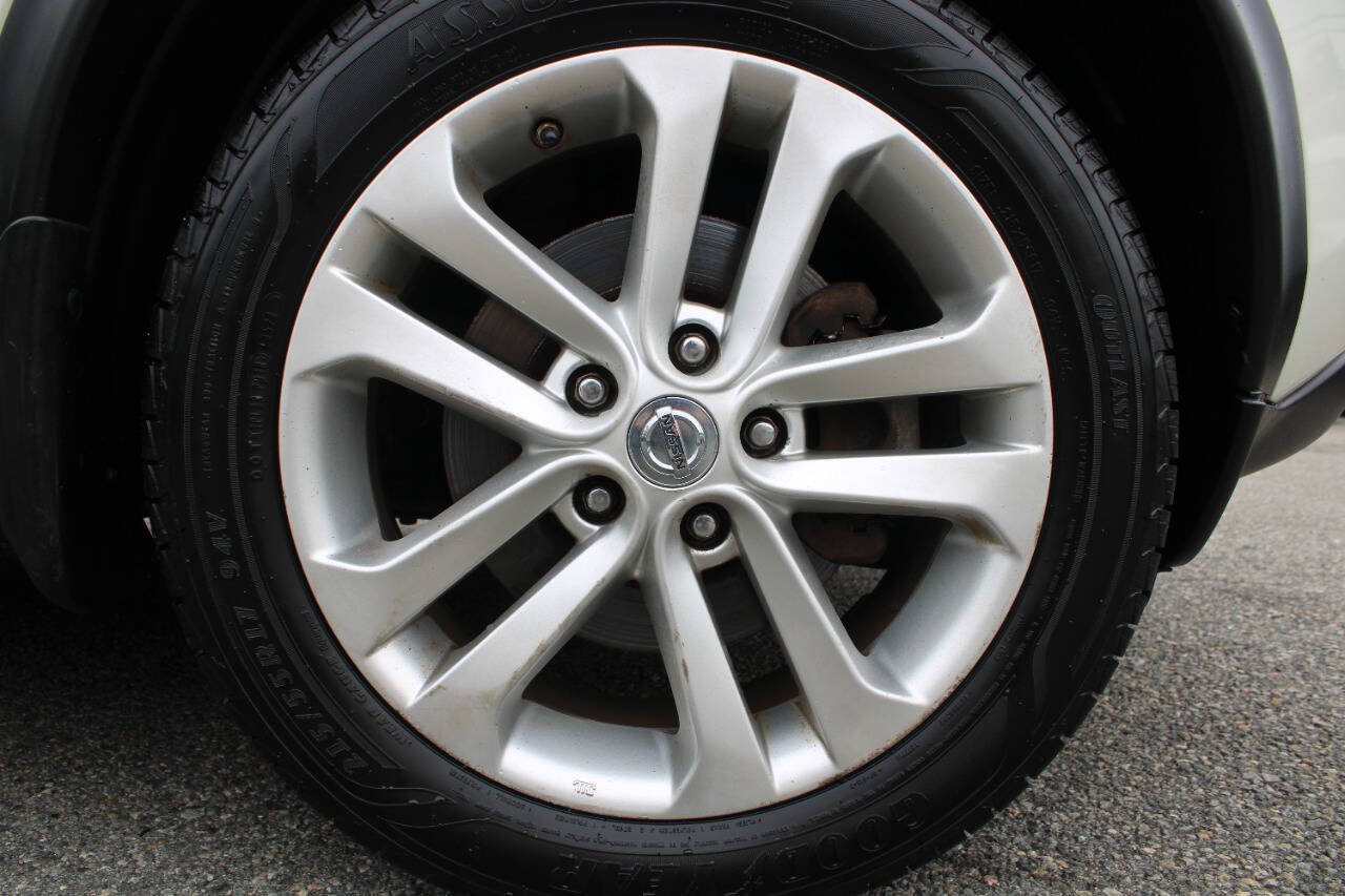 Used 2012 Nissan Juke SV AWD/4WD image 24