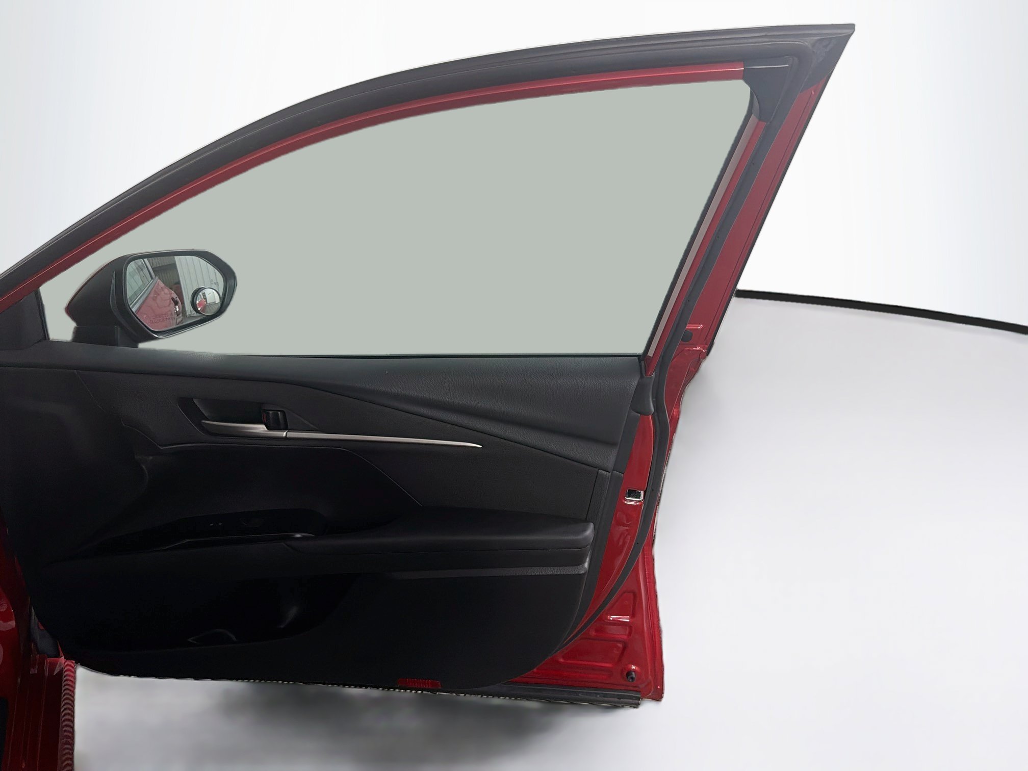 Used 2025 Toyota Camry LE FWD image 33