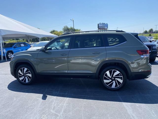 Certified 2026 Volkswagen Atlas SE w/ Panoramic Sunroof Package FWD image 4