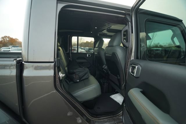New 2026 Jeep Gladiator Mojave image 19