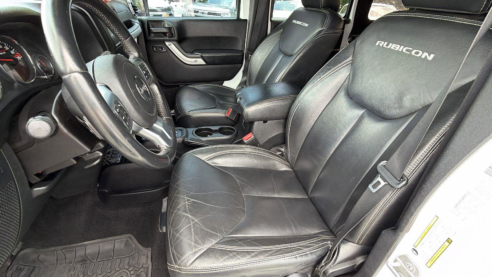Used 2015 Jeep Wrangler Unlimited Rubicon AWD/4WD image 12