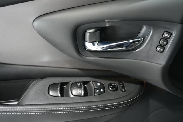 Used 2021 Nissan Murano SL w/ SL Moonroof Package AWD/4WD image 13