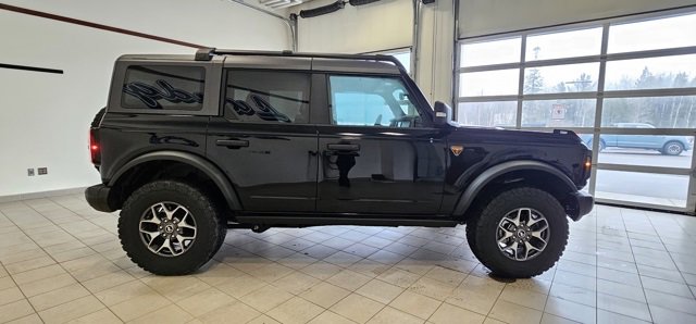 Used 2023 Ford Bronco Badlands image 4