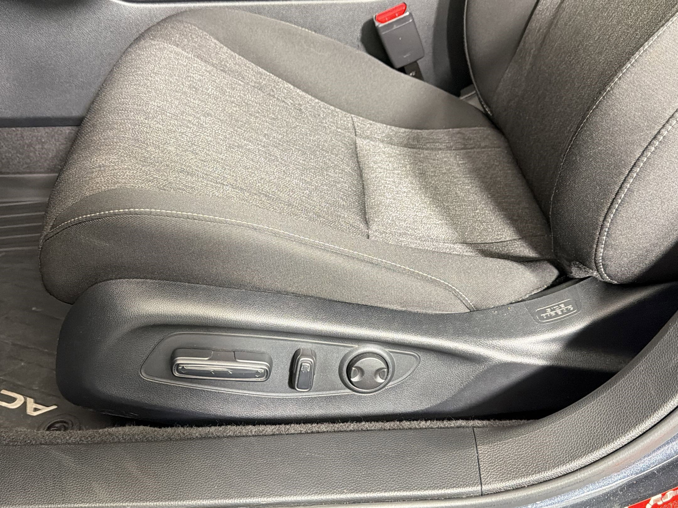 Used 2023 Honda Accord EX image 14