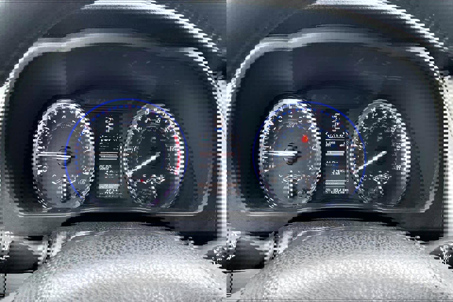 Certified 2016 Toyota Highlander Limited Platinum image 25