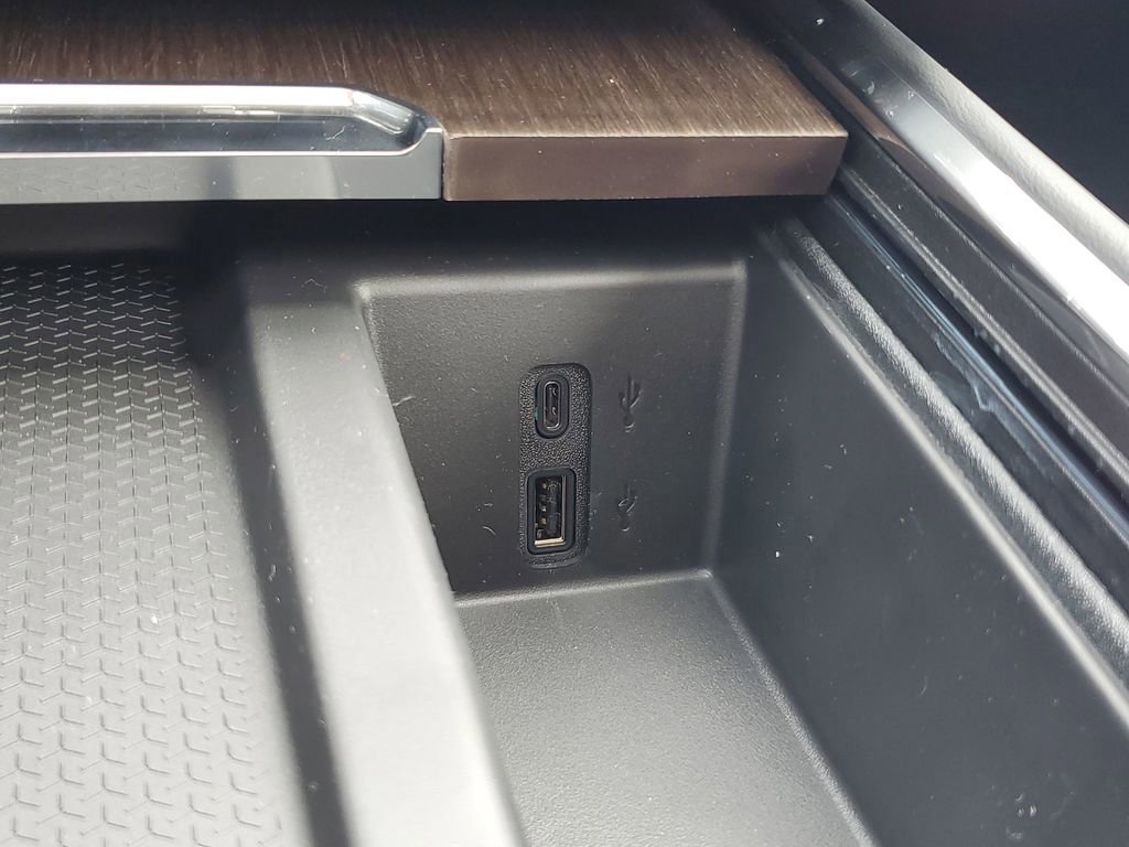 New 2026 GMC Acadia Denali w/ Super Cruise Package image 30