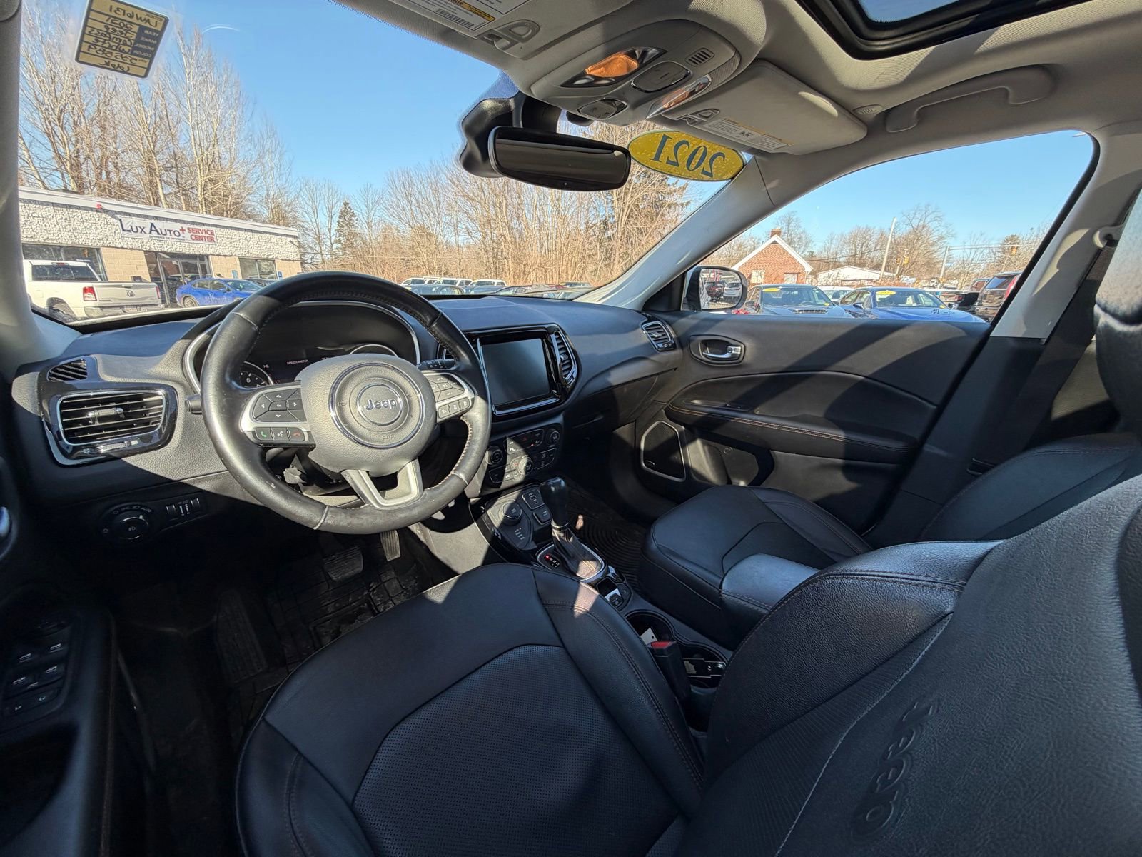 Used 2021 Jeep Compass Limited w/ Sun and Sound Group image 11