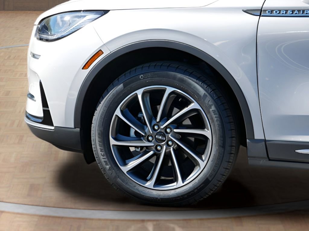 Certified 2023 Lincoln Corsair AWD w/ Equipment Group 101A image 9