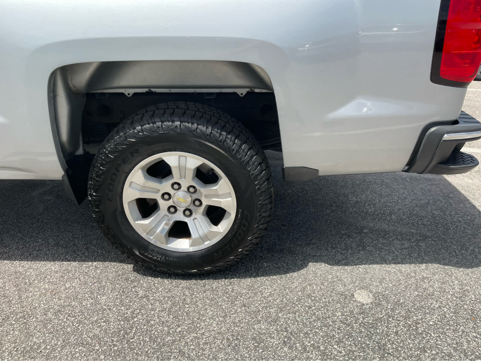 Used 2014 Chevrolet Silverado 1500 LT w/ LT Convenience Package AWD/4WD image 8