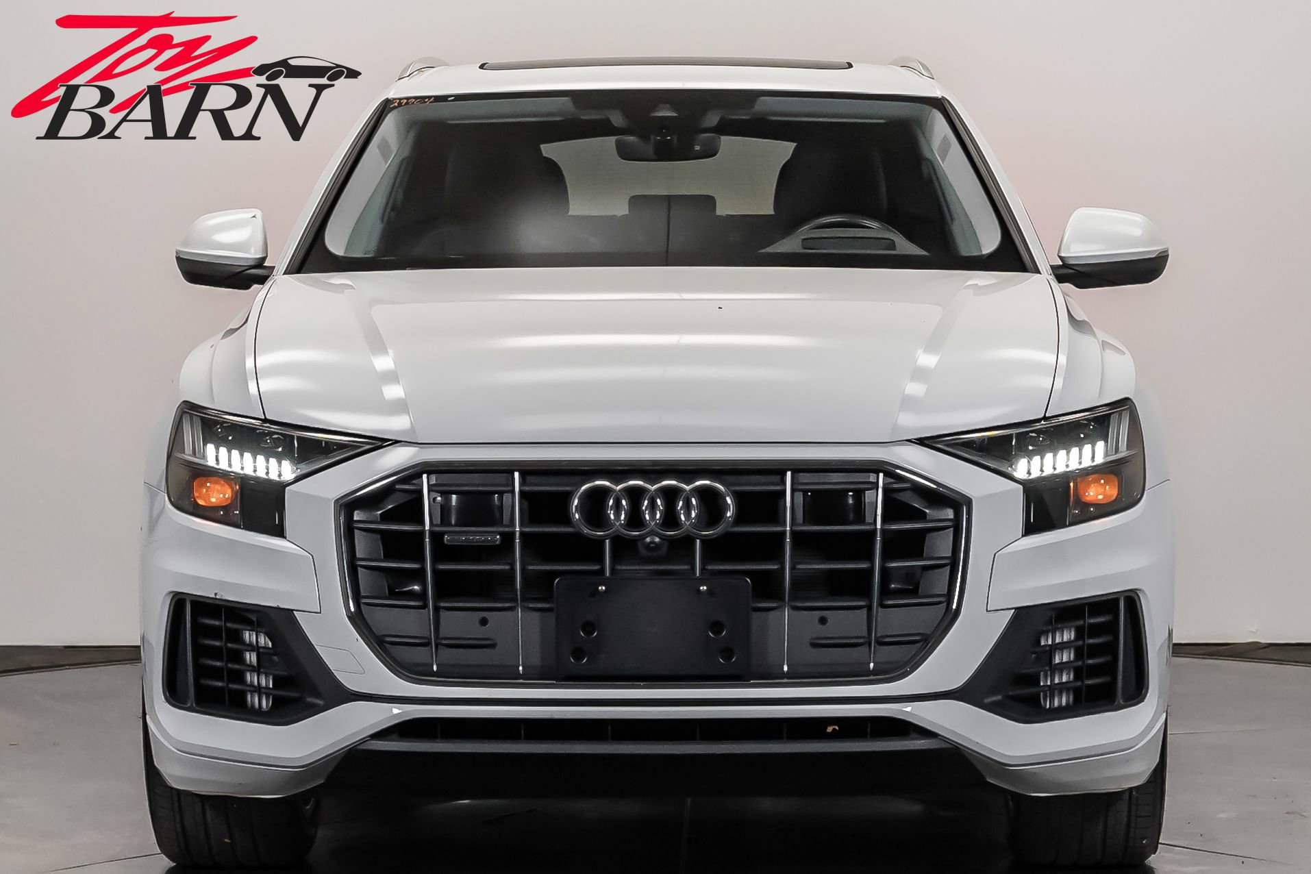 Used 2023 Audi Q8 Prestige image 8