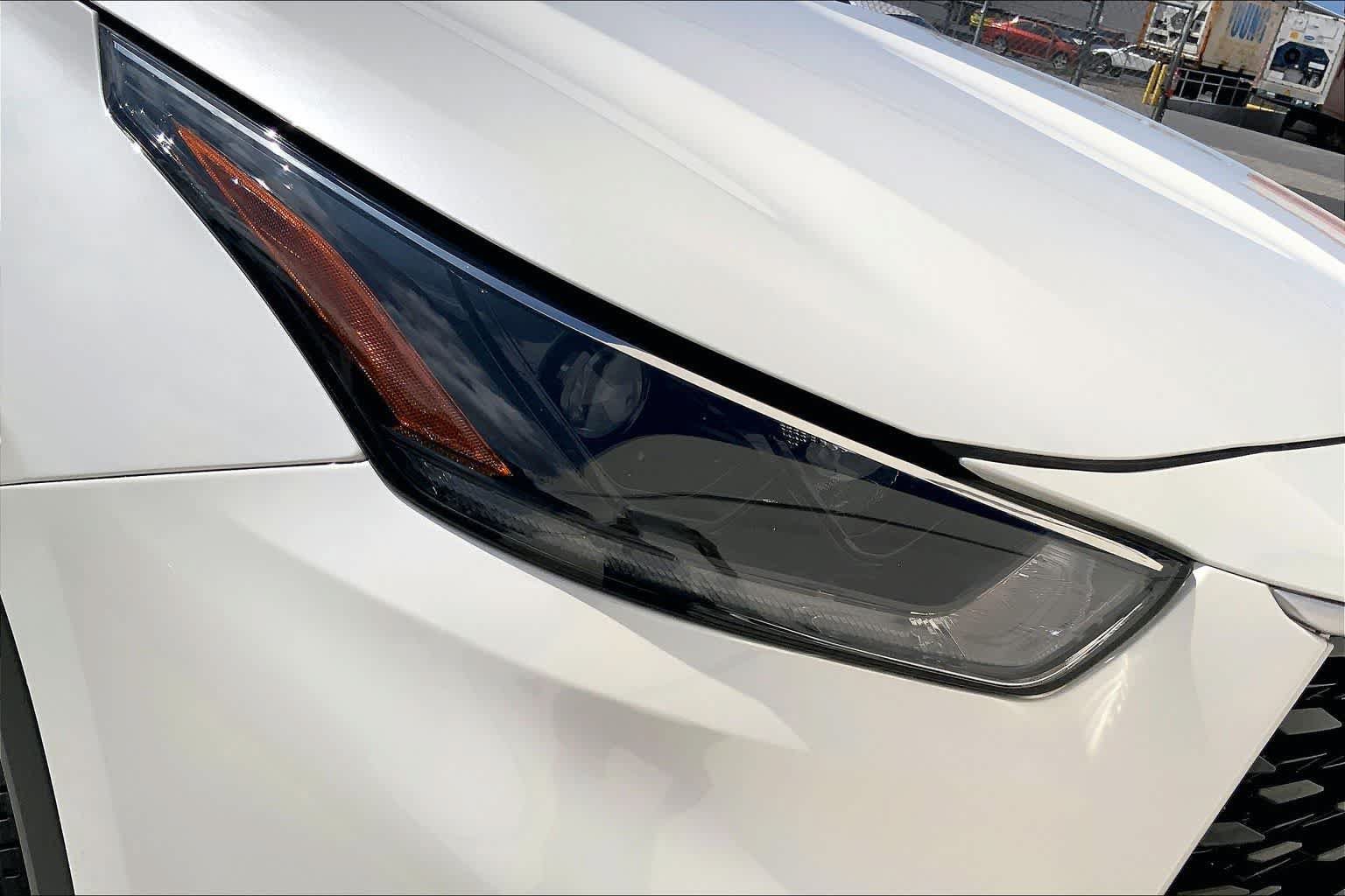 Used 2021 Toyota Highlander XLE FWD image 31
